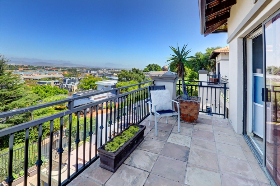 5 Bedroom Property for Sale in Welgemoed Western Cape